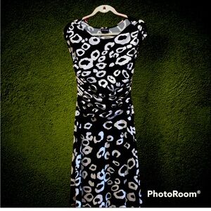 Enfocus Studio Black & White Animal Print Sheath Style Cocktail Dress - Size 14